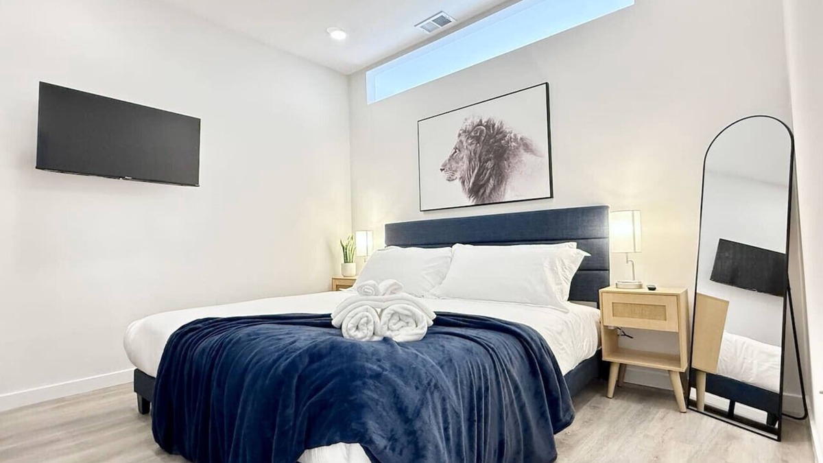 Poplar Apartment | Unique 1BR King|Free Parking|NLiberties 609