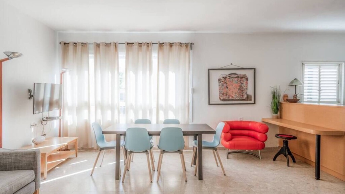 Tel Aviv Promenade Apartment | Unique 2BR Frishman by Holiday-rentals SAFE ROOM