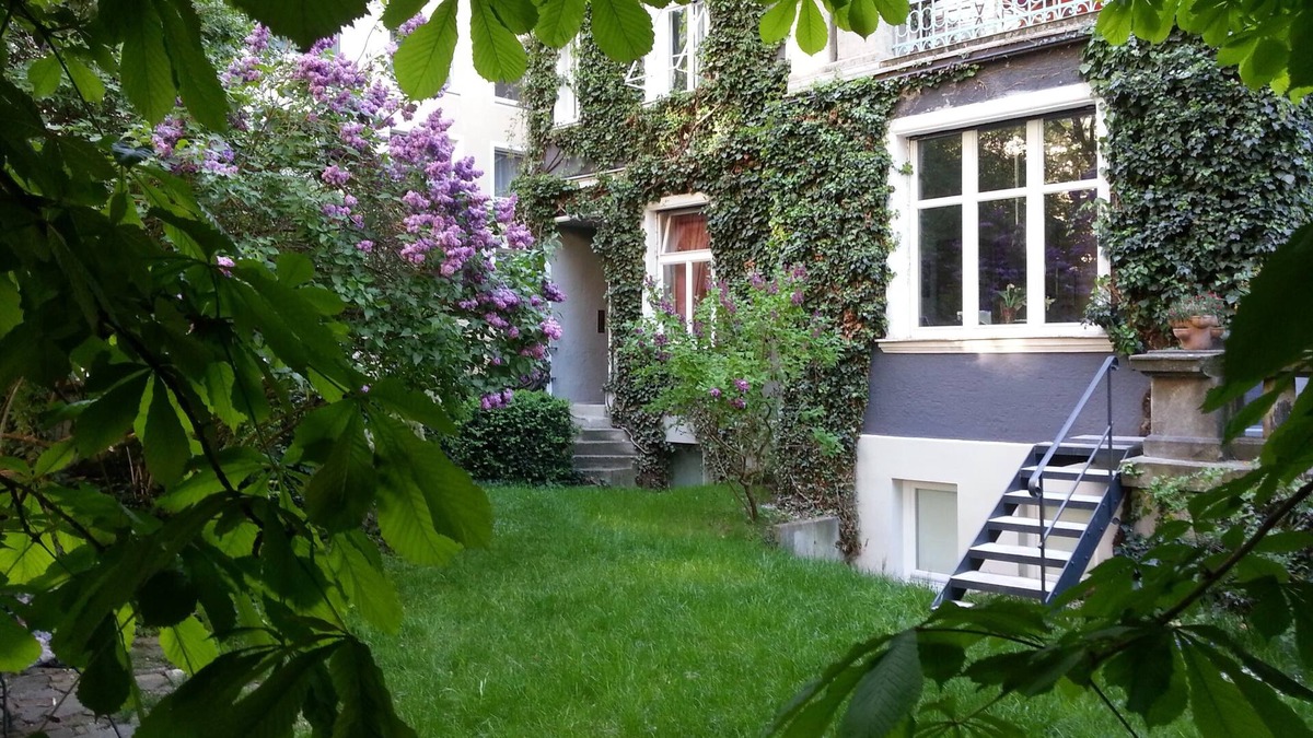 Schwabing-Ost House | Unique 2floor renovated 100-yr-old apartment with garden in the centre of Munich