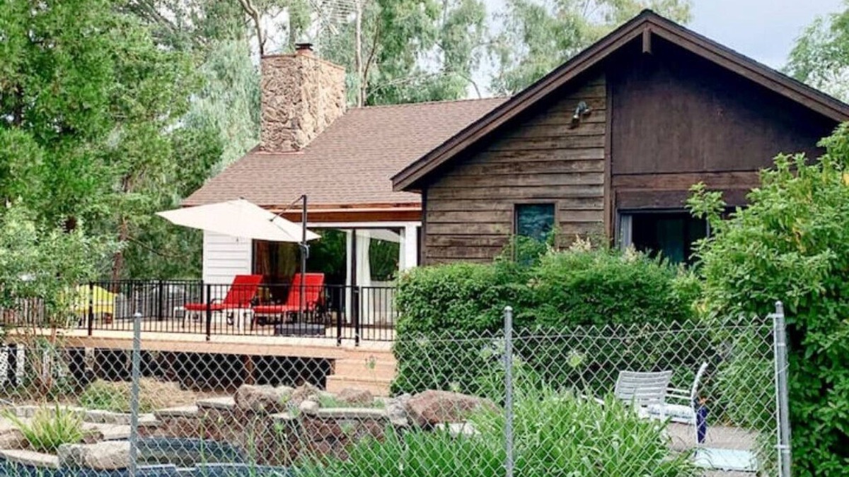 Carmichael House | Unique art-filled country home & pool on 1.5 acres