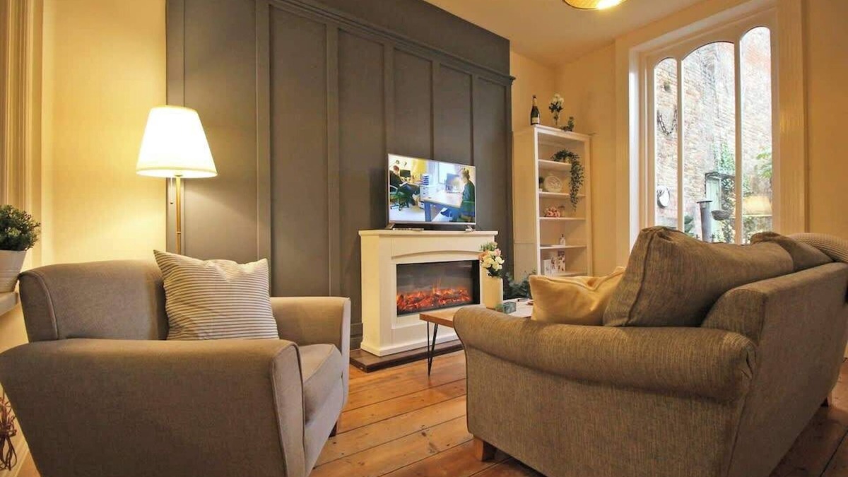 Ely House | Unique Cambridgeshire home full of Character