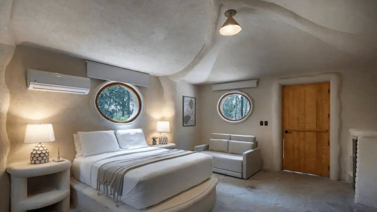 La Vega Province House | Unique Casa PicaPiedra