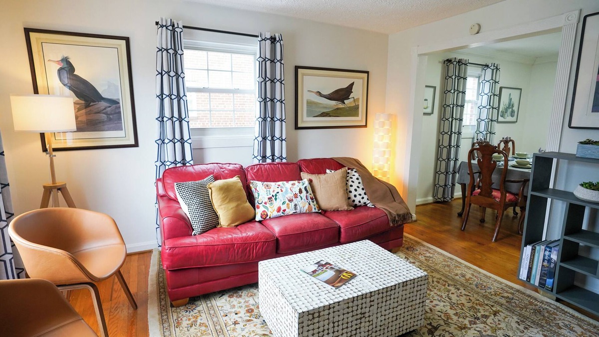Rosemont House | Unique duplex that has 2 family rooms and 2 kitchens