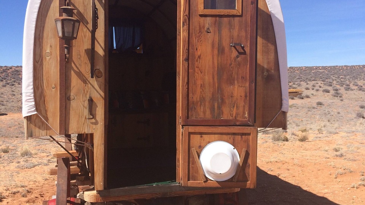 Page RV Rental | Unique Glamping! Near Horseshoe, Antelope Canyon, Lake Powell, Grand Canyon.'