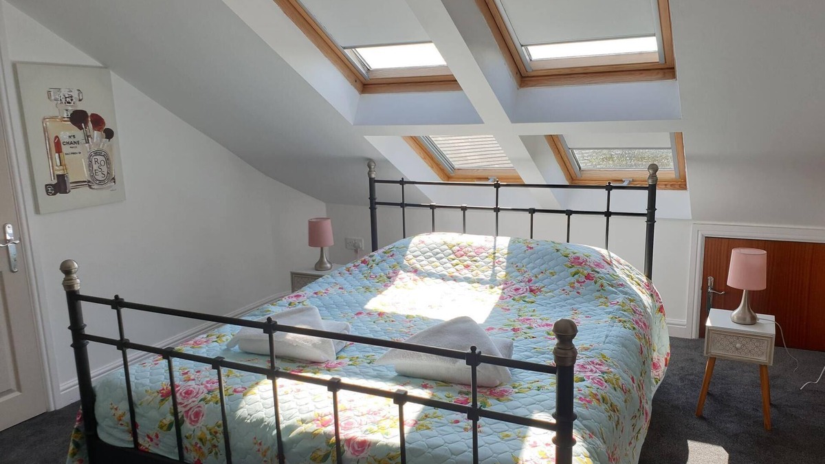 Ainley Top Apartment | Unique grand space
