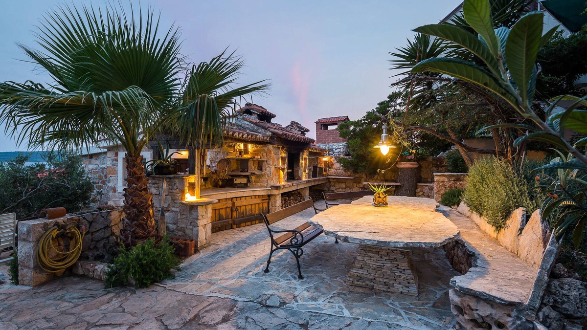 Zavala House | Unique Holiday Homes in Zavala