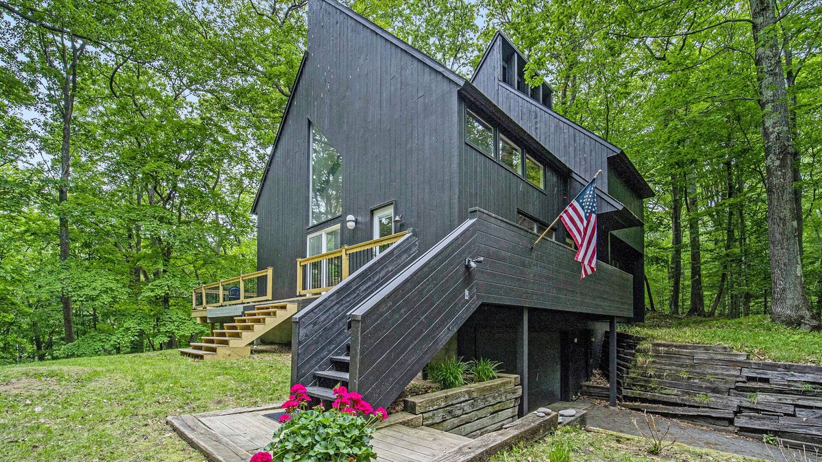 Birchwood Farms House | Unique home on picturesque, wooded private lot with firepit & furnished deck