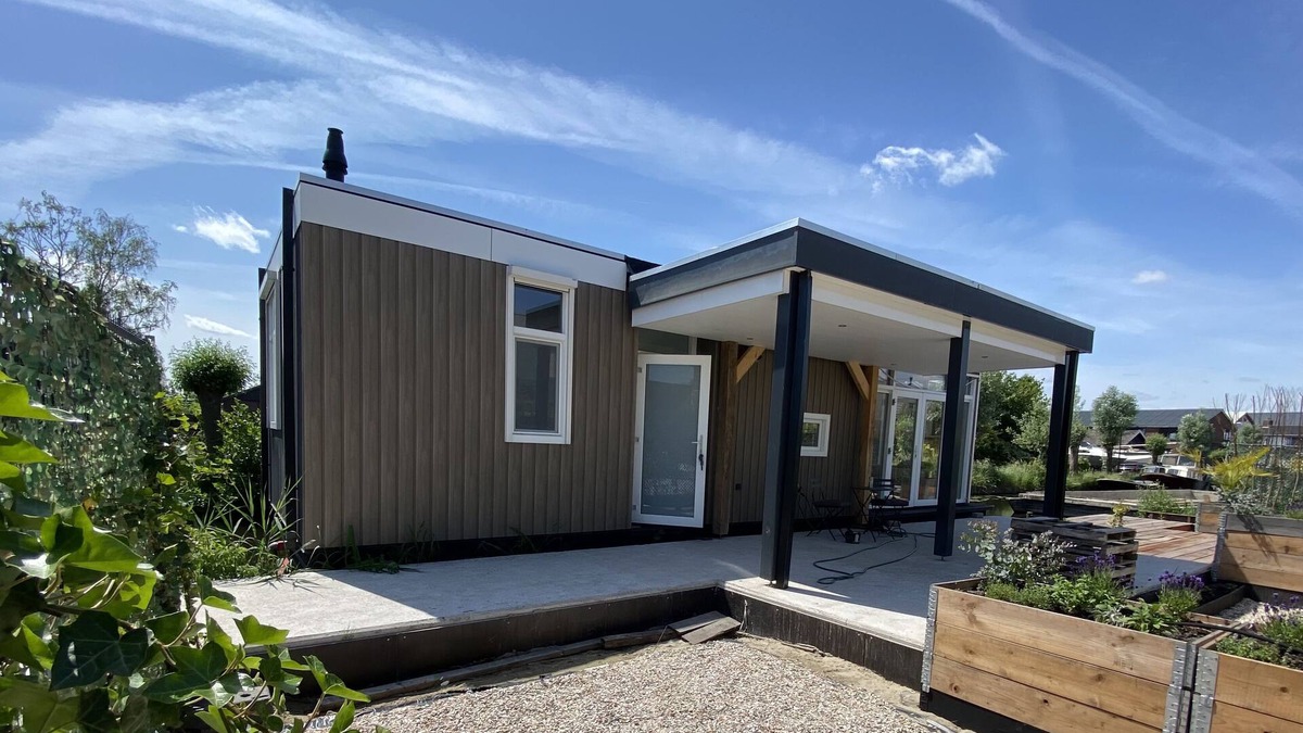 Demmerik Boat Rental | Unique new houseboat in the Amsterdam lakedistrict - Vinkeveen