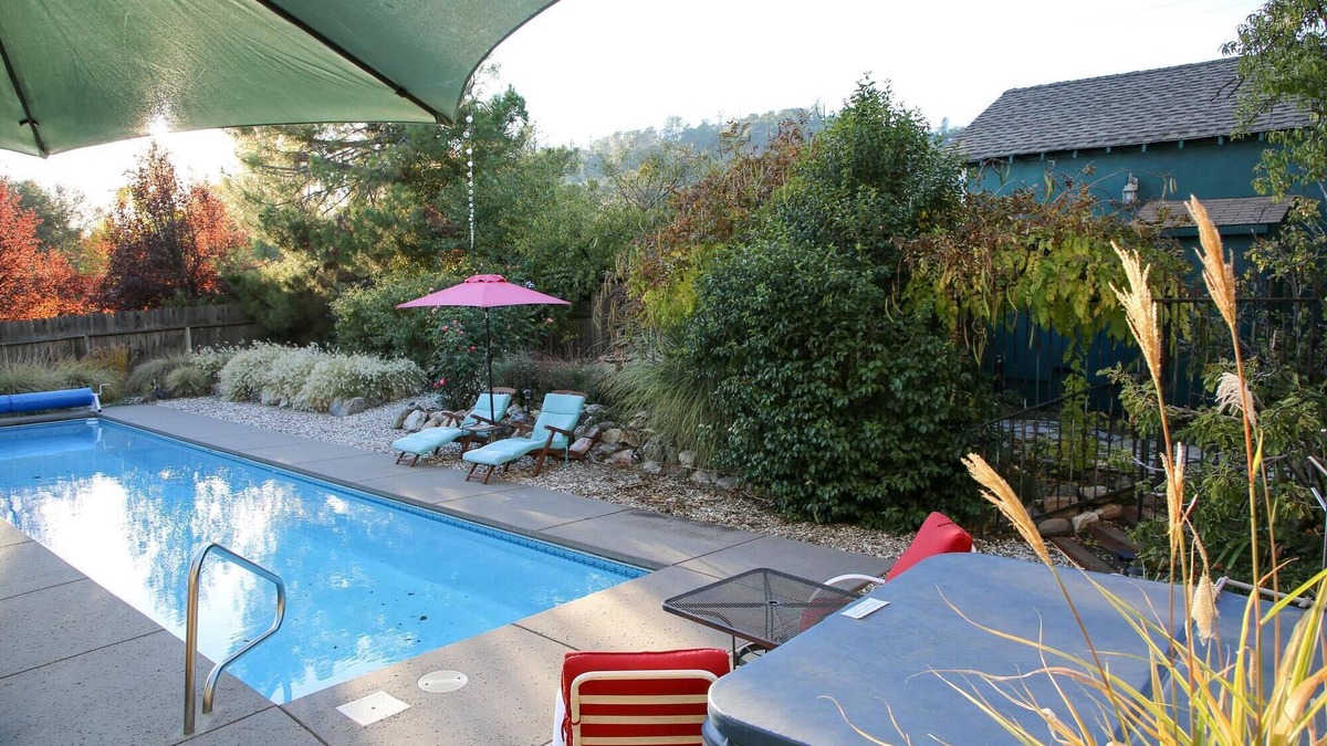 Douglas Flat Apartment | Unique Property: pool, hot tub, gardens, koi ponds, game building!