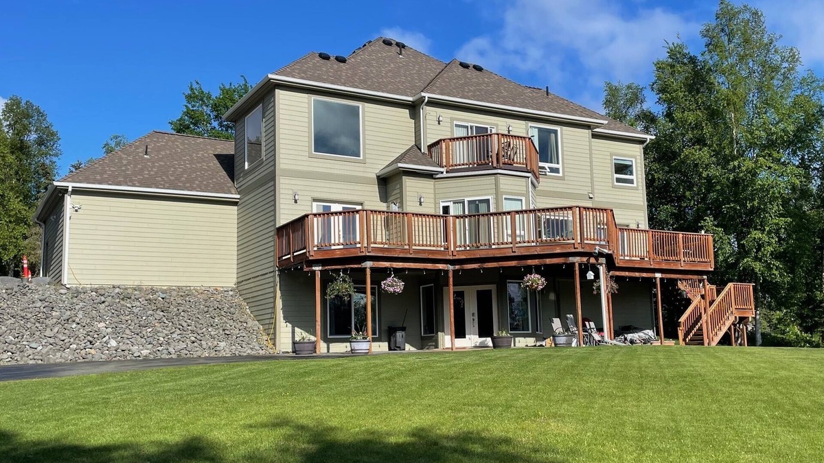 Rabbit Creek House | Unique quiet 2 Bedroom space in South Anchorage
