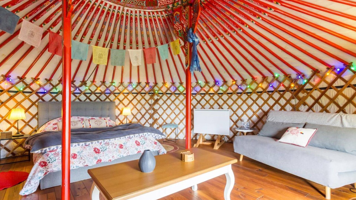 Denneville Apartment | Unique stay in a Mongolian yurt with panoramic views