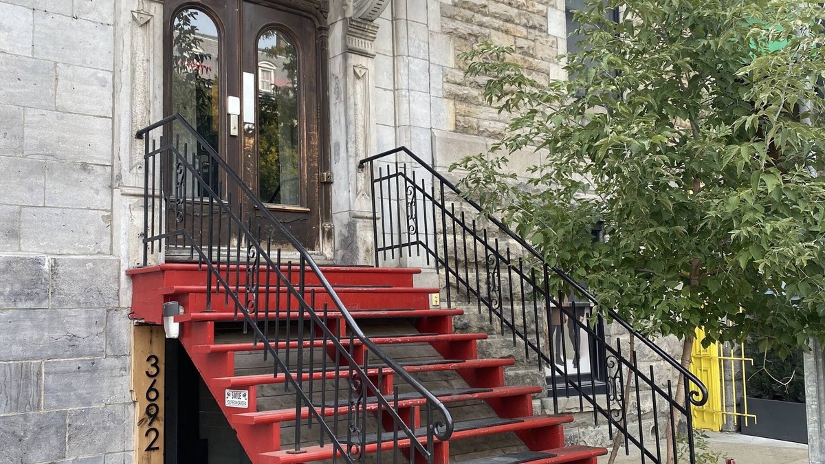 Plateau Mont Royal Apartment | Unique Stays - 3690 St-Denis