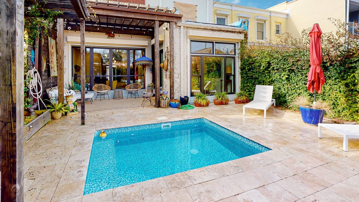 Warrington House | Unique & stylish home with private plunge pool, patio, central AC & washer/dryer