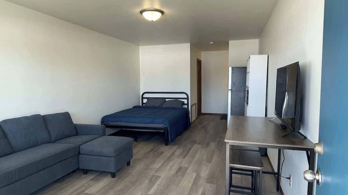 Wisconsin Dells Apartment | Unit 2 - Stand Rock Studios