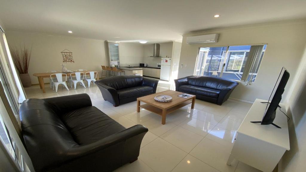 Jurien Bay Villa | Unit 23 Seafront Estate