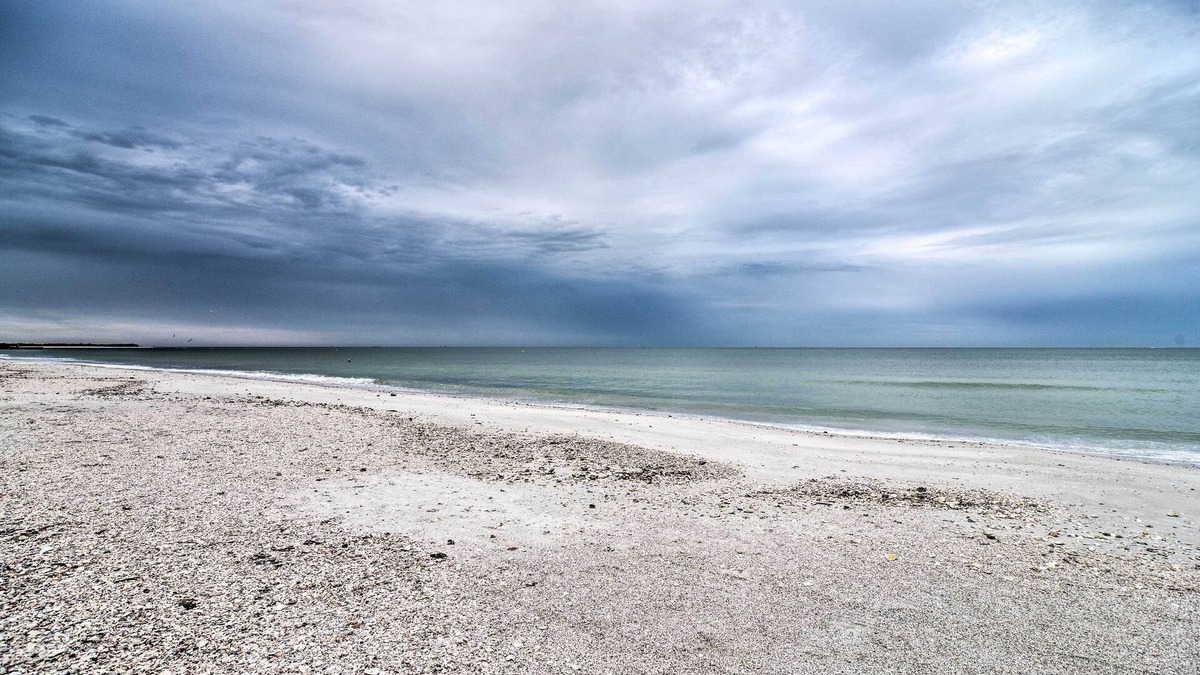 Pass-a-Grille Historic District Apartment | Unit 3 Blocks Gulf to Beaches Historical Museum!