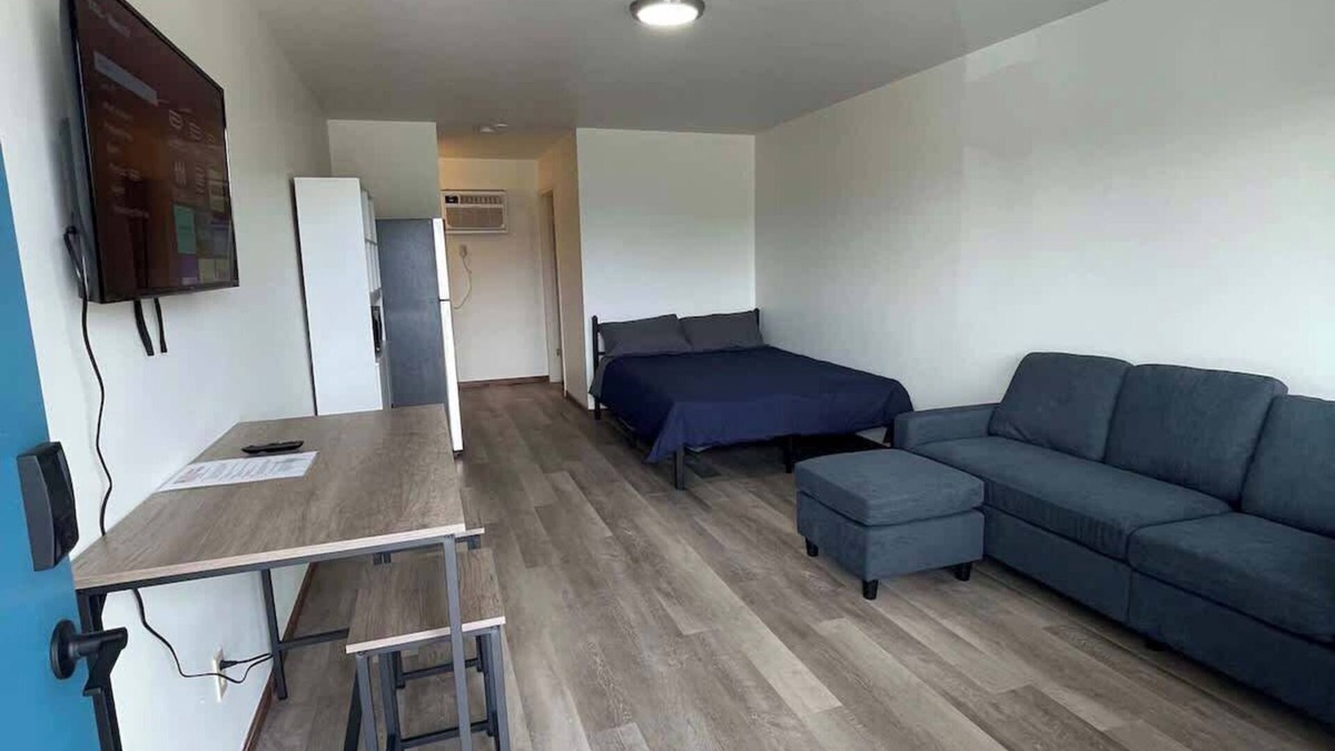 Wisconsin Dells Apartment | Unit 9 - Stand Rock Studios