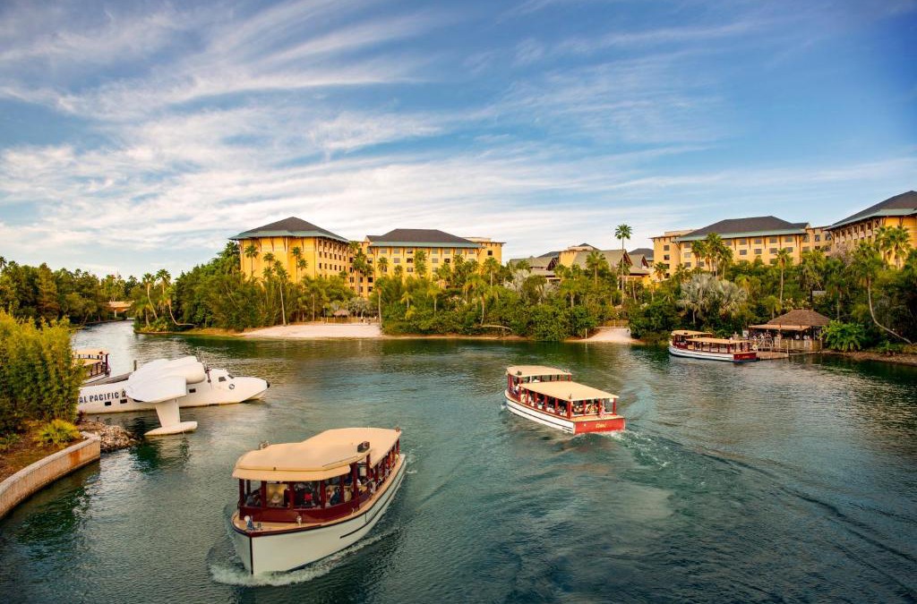 Florida Center Resort | Universal's Loews Royal Pacific Resort