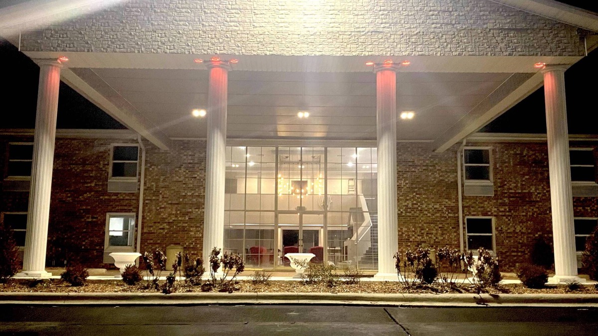 Carbondale Hotel | University Inn of Carbondale