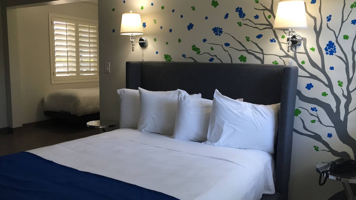 Maple-Ash Hotel | University Inn Tempe