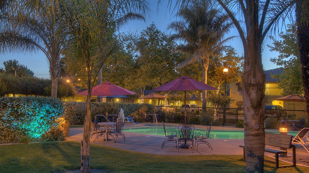 Davis Hotel | University Park Inn & Suites, an Ascend Collection Hotel