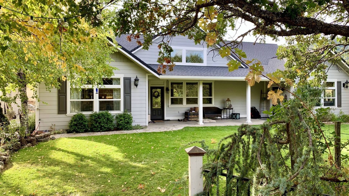 Lewiston House | Unlimited recreation access to the Trinity River, Alps, Trinity & Lewiston Lake