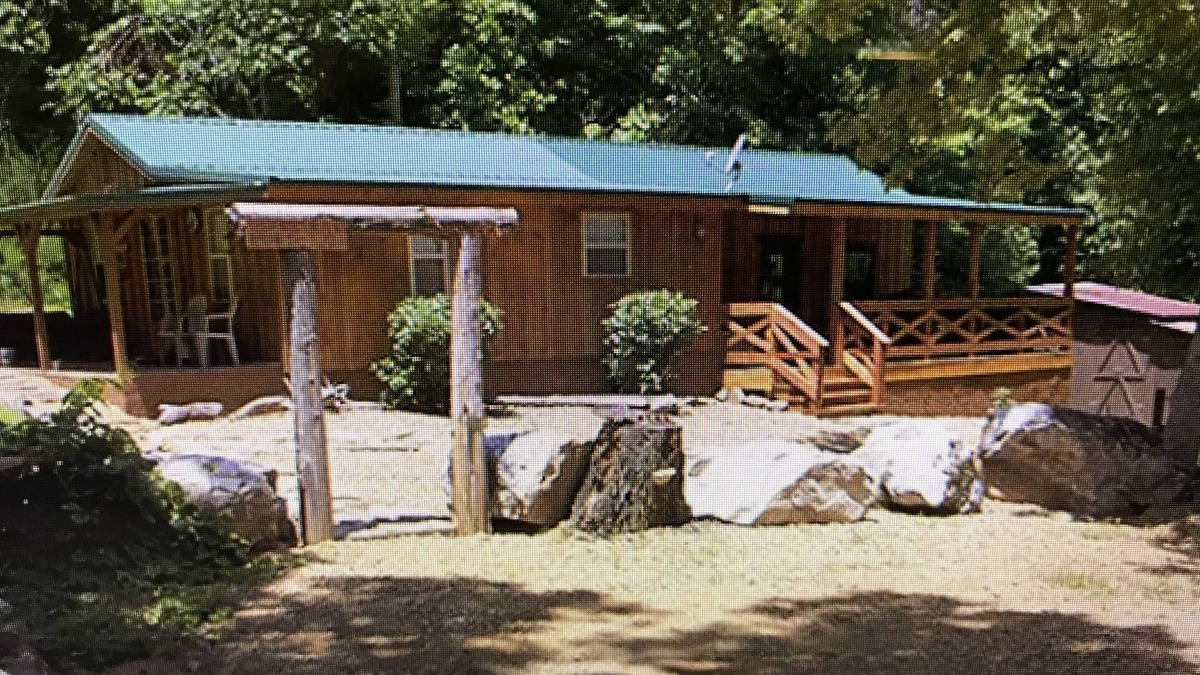 Lone Rock Cabin | Unlimited Sportman's Cabin * White River* Free WIFI