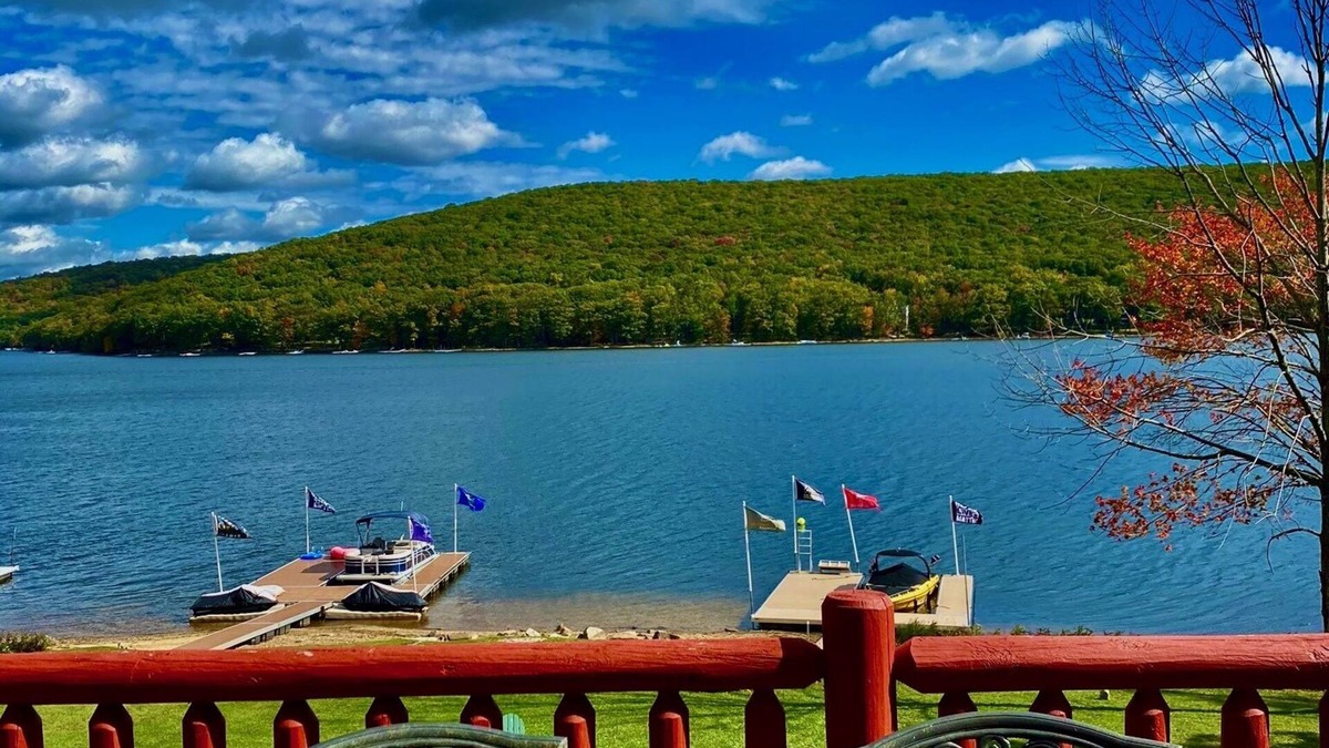 Oakland Cabin | Unobstructed lake views from living areas. Restaurants & activities in minutes