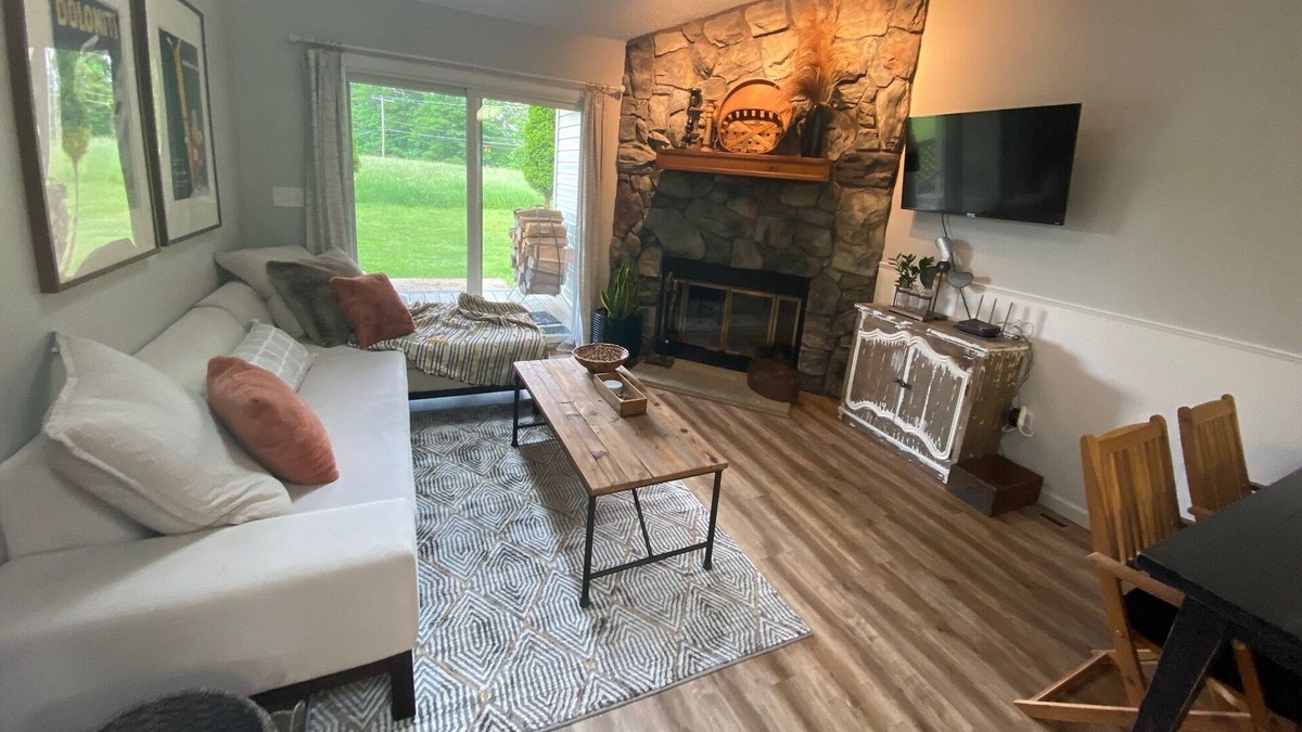 Union Dale House | Unplug and Relax and swim at newly remodeled 2 bedroom townhouse