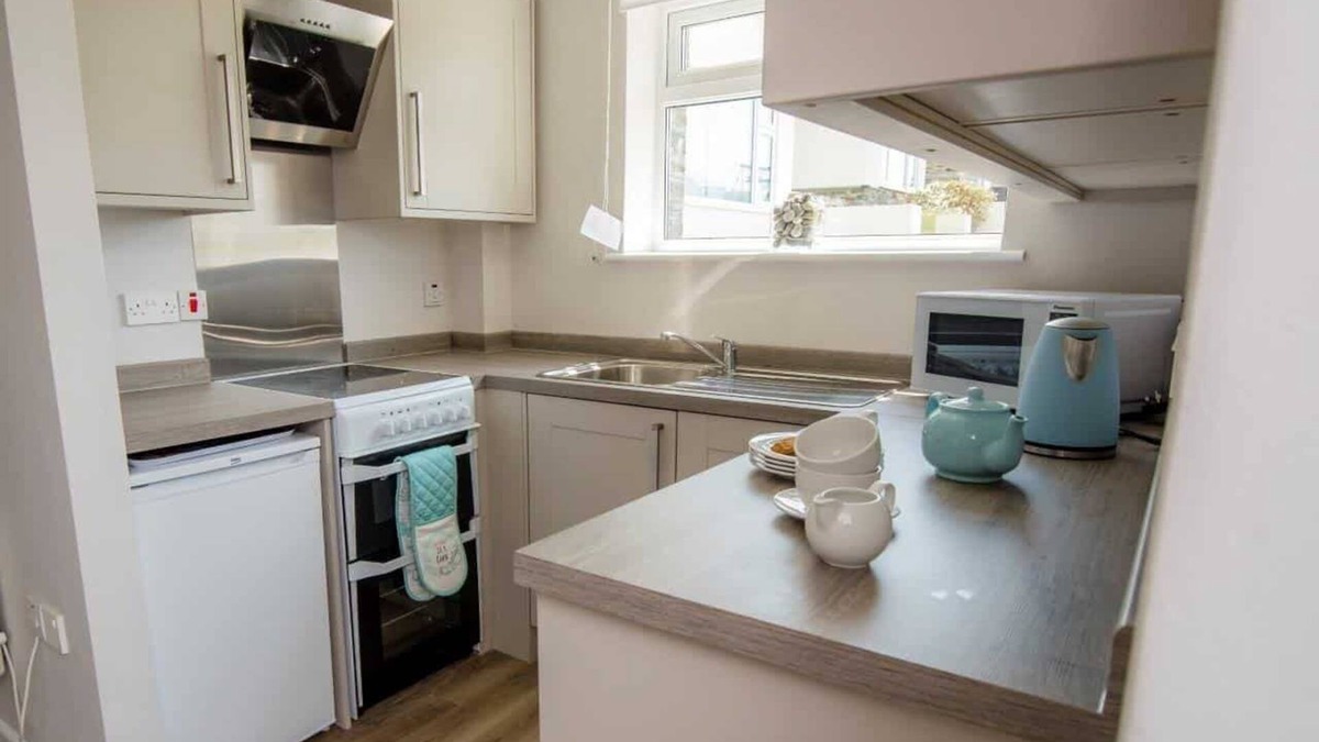 Widemouth Bay House | Unrestricted Sea Views! 3 bedroom cottage overlooking Widemouth Bay, Cornwall