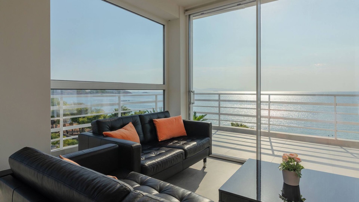 Kavouri Apartment | Unrivaled Beachfront Elegance: Penthouse Paradise with Panoramic Views