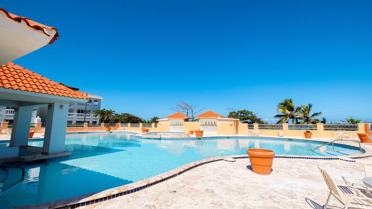 Bejucos Apartment | "Unwind at Golden Dreams Studio: Your Vacation Sanctuary!"