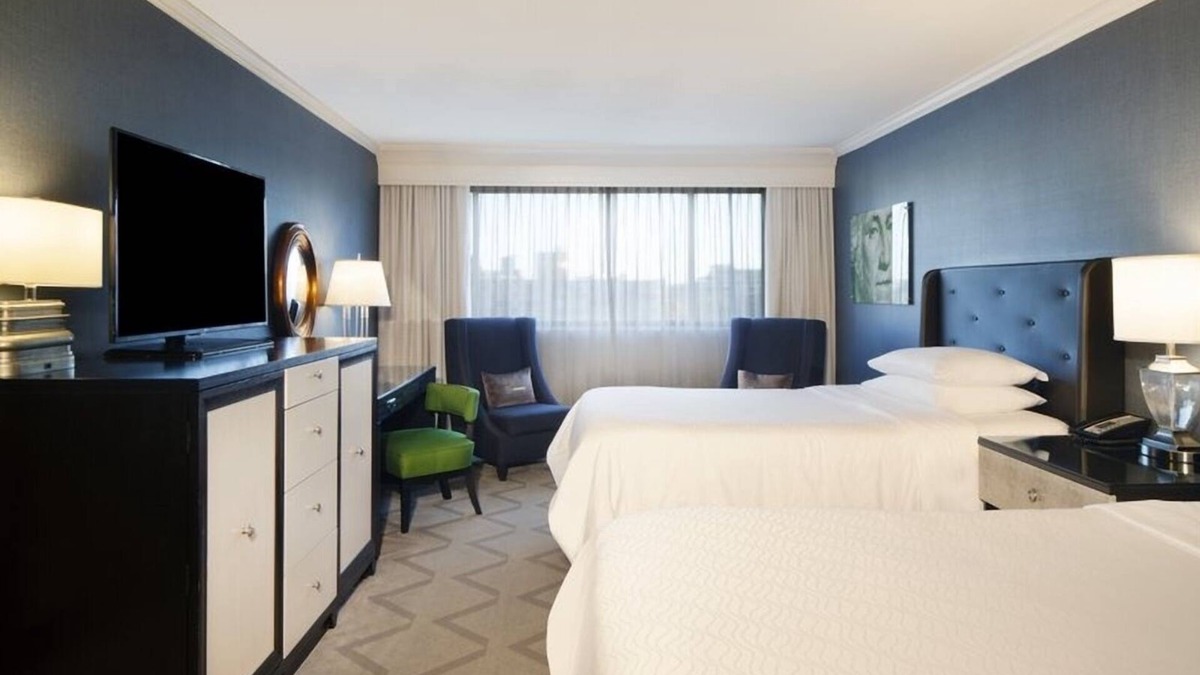West End Hotel | Unwind in Style and Comfort! 3 Relaxing Units at Melrose Georgetown Hotel