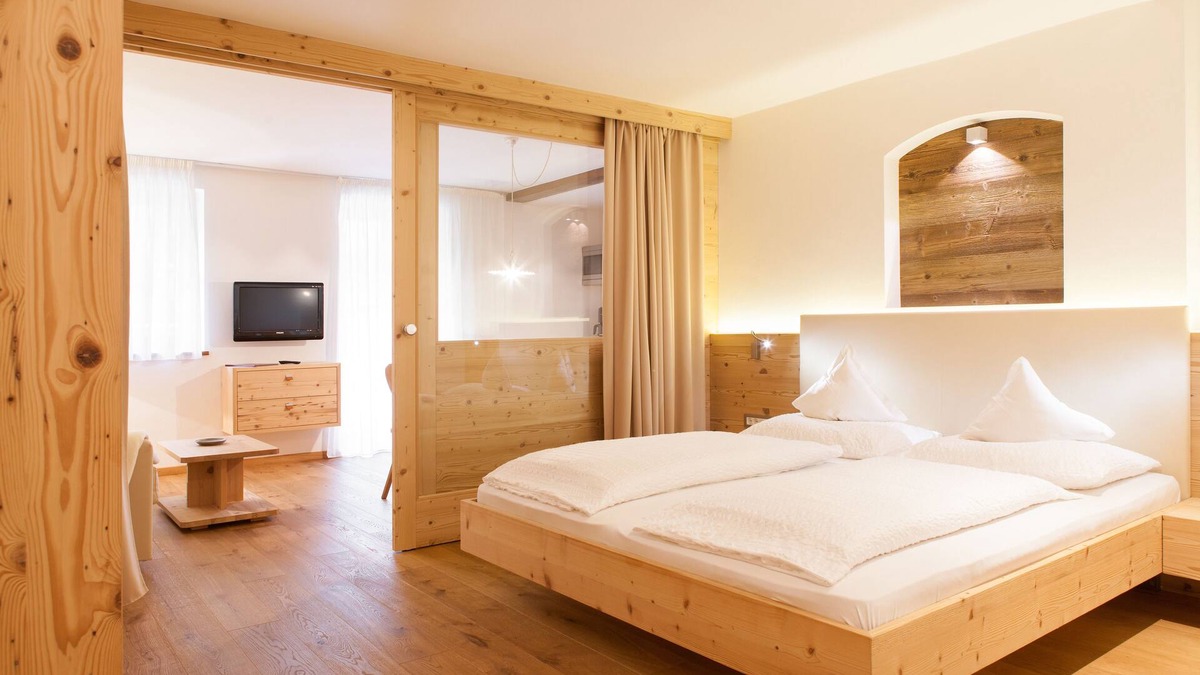 Tirolo Apartment | Unwind - relax - seek peace - enjoy - Merano is my holiday destination