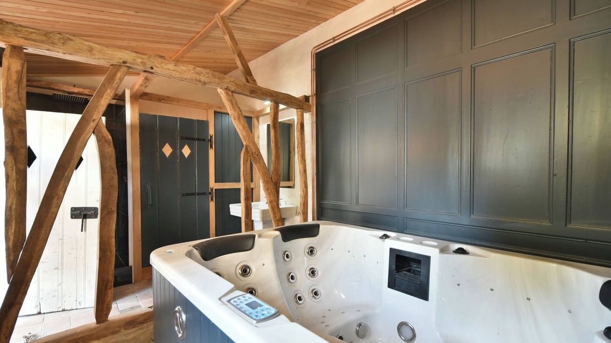 Verton House | Up to 30 pers - Jacuzzi - Terrace - Barbecue - Family reunion - Seminar