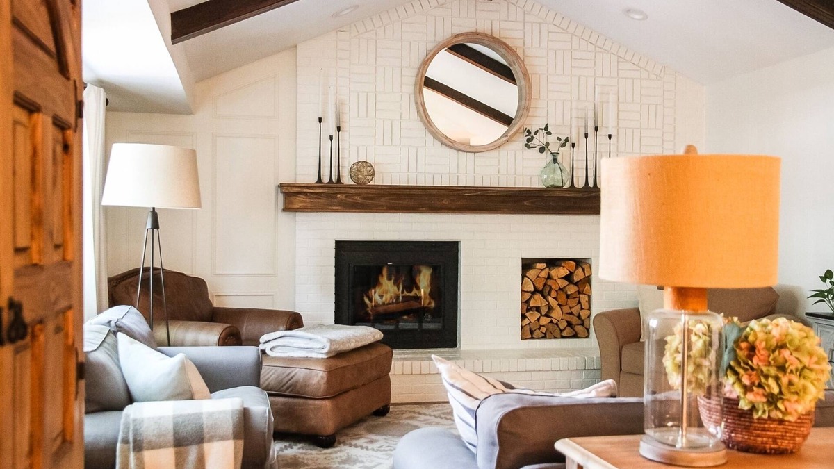 Longmont House | Updated 4 Bedroom Home Near Stunning Lake Cozy Fire Pit 40 Mins from RMNP