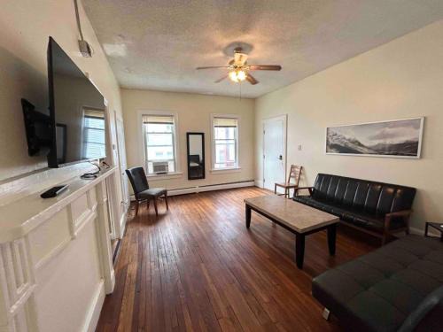 Providence Apartment | Updated apartment near Whole Foods, Brown University 32