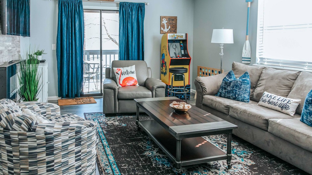 Table Rock Condo | Updated Branson Condo w/Indoor Pool Access!