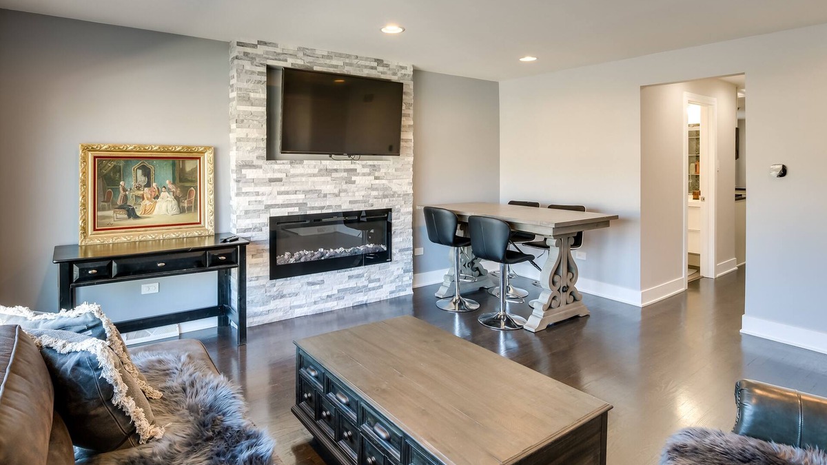 Norwood Park East Apartment | Updated Chicago Vacation Rental w/ Fireplace!