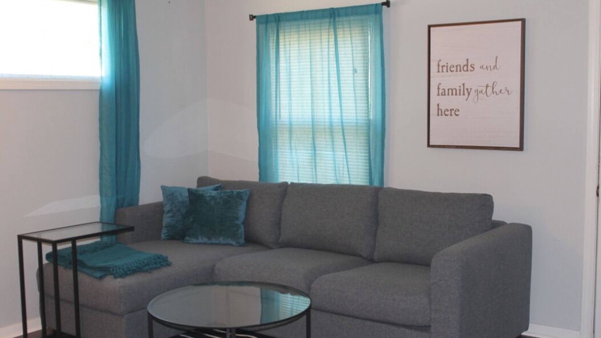 Hazel Park House | Updated Hidden Gem In Hazel Park close to Ferndale, Royal Oak, and Detroit