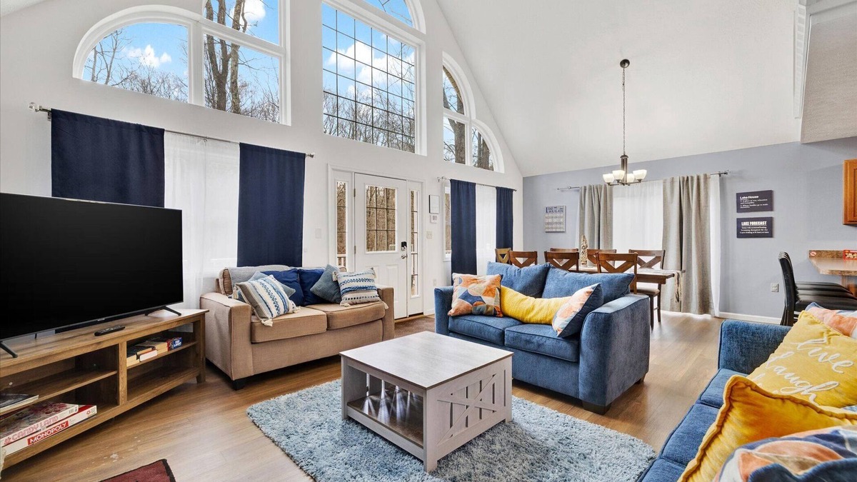 Thornhurst House | Updated! Lake House W/Hot Tub, Game Room, & Firepit In Arrowhead Lake