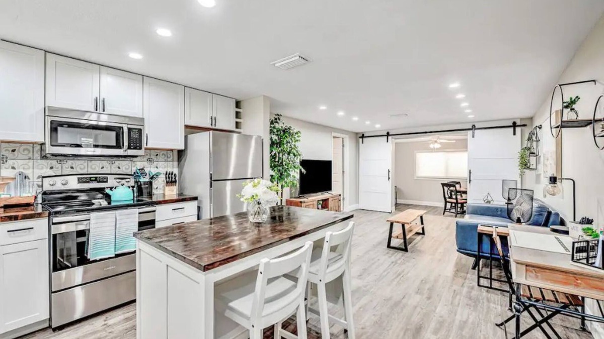 Tampa House | Updated Ranch near Airport & easy access to Beaches