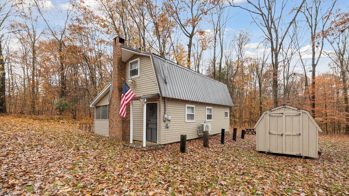 Tylersburg Cabin | Updated secluded cabin, w/ firepit, surrounded by acres of Allegheny Nat Forest