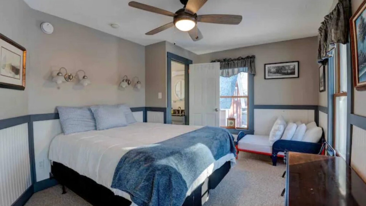 Lochmere House | Updated Victorian overlooking Winnisquam Lake
