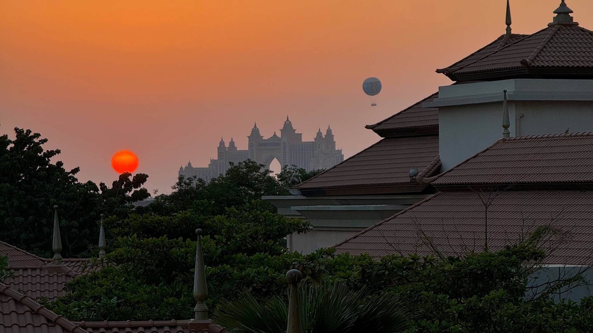 Palm Jumeirah Apartment | Upgraded 2BR - Beachfront - 5 Star Resort