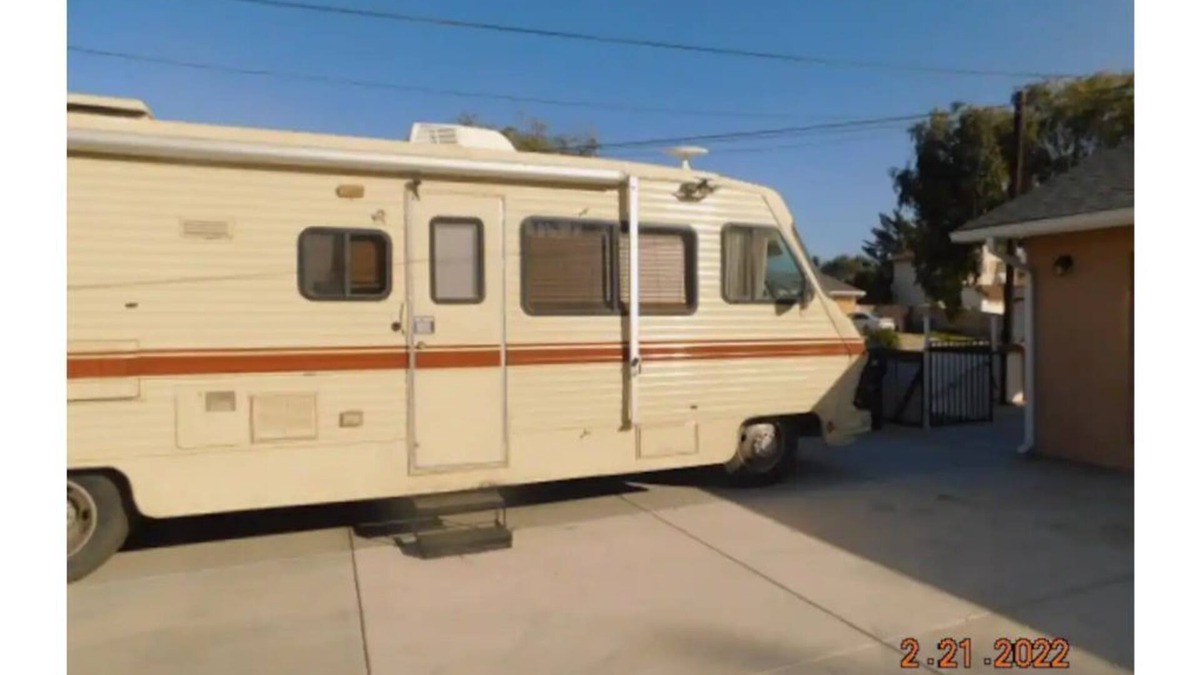 Santa Maria House | Upgraded Motorhome with Outside Patio