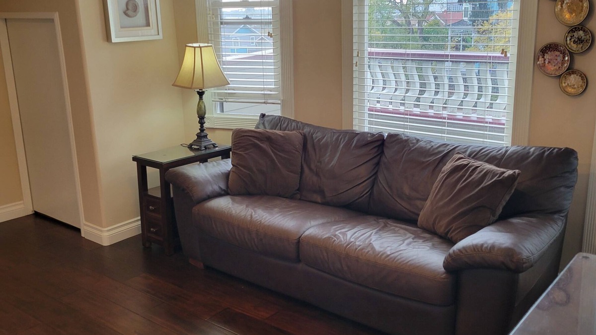 Grant Hill Condo | Upgraded Unit w/Bay & Bridge Views. Close to DT, Conv Ctr, Zoo, Beaches, Parks.