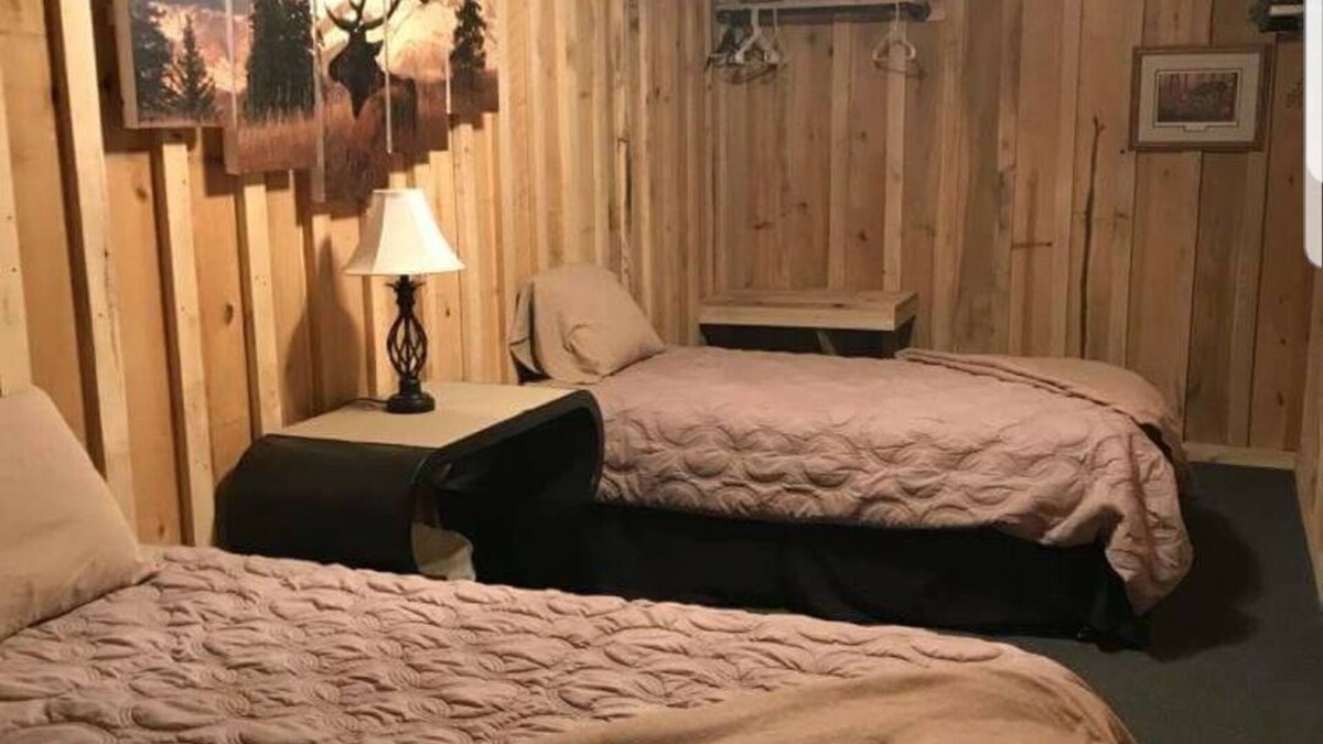 Crayne Cabin | Upland Addiction lodge