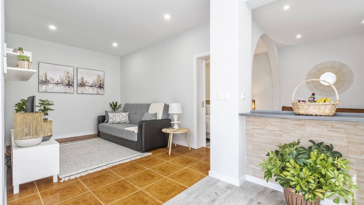Canhas Apartment | Upland Home I by Madeira Sun Travel