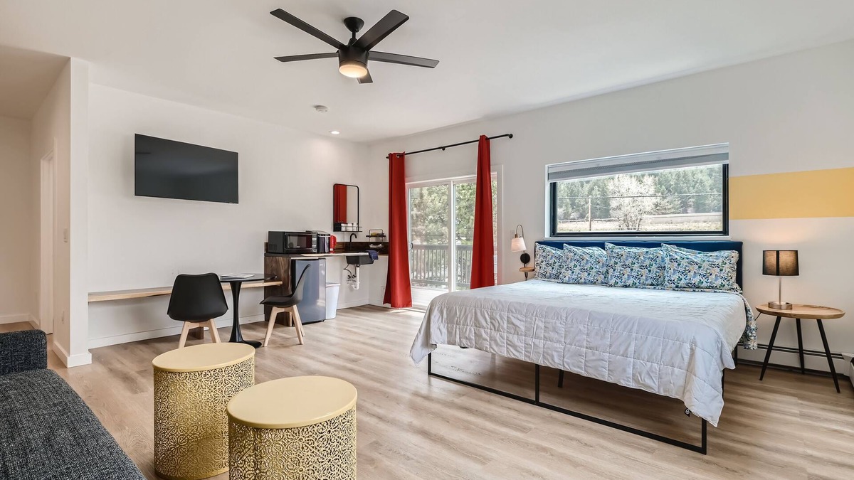 Idaho Springs Hotel | Uplift Inn